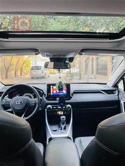 تۆیۆتا ڕاڤ 4